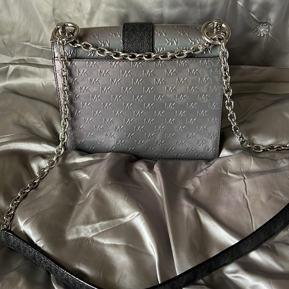 MICHAEL Michael Kors
Greenwich Small Metallic Logo Crossbody Bag - Picture 4 of 4